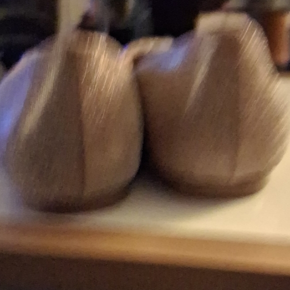 Steve Madden Sparkling Gold Flats with Buckle - Picture 5 of 5